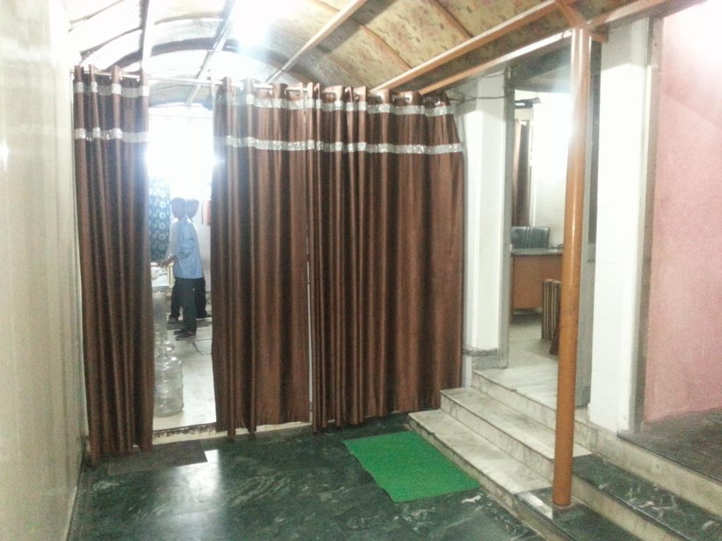 Hotel Royale Paradise Noida Bagian luar foto