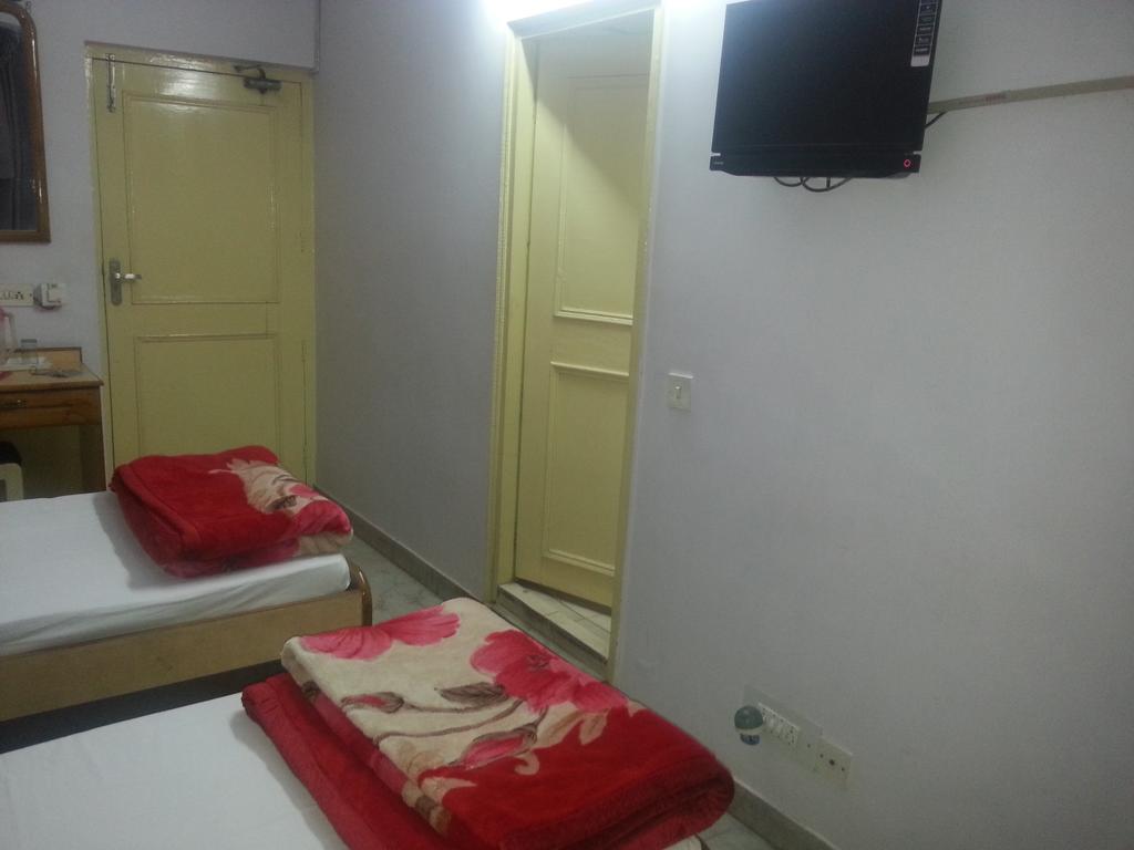 Hotel Royale Paradise Noida Ruang foto
